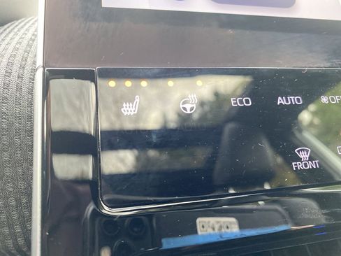 Used 2024 Toyota bZ4X XLE image 8