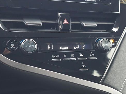 Used 2024 Toyota Camry SE image 13