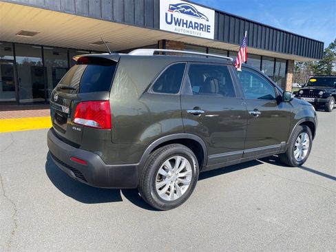 Used 2011 Kia Sorento EX AWD/4WD image 5