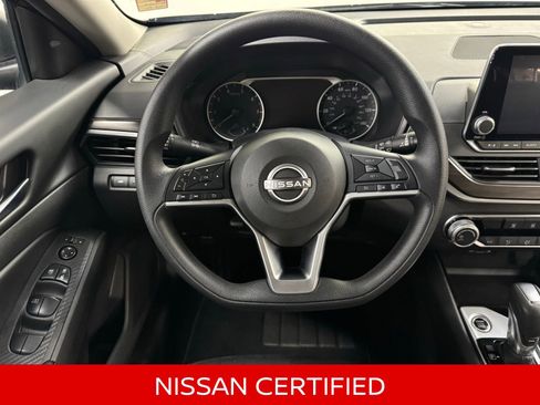 Certified 2025 Nissan Altima 2.5 SV image 17