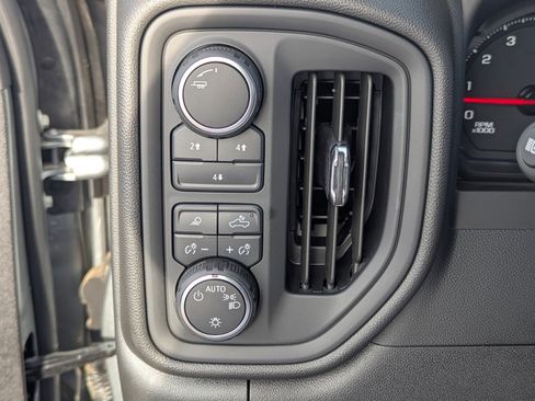 Certified 2025 Chevrolet Silverado 2500 Custom w/ Custom Value Package image 31