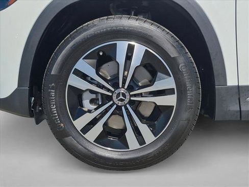 New 2026 Mercedes-Benz GLA 250 image 9