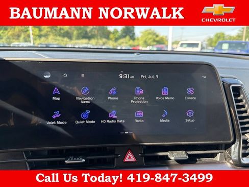 Used 2025 Kia Sportage EX FWD image 28