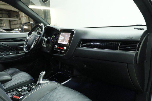 Used 2020 Mitsubishi Outlander GT AWD/4WD image 21