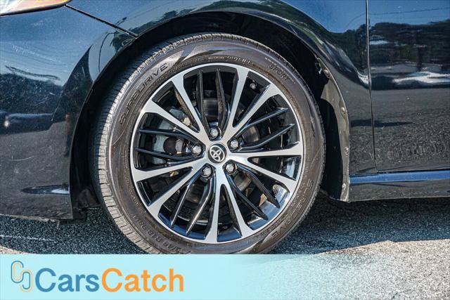Used 2018 Toyota Camry SE FWD image 16