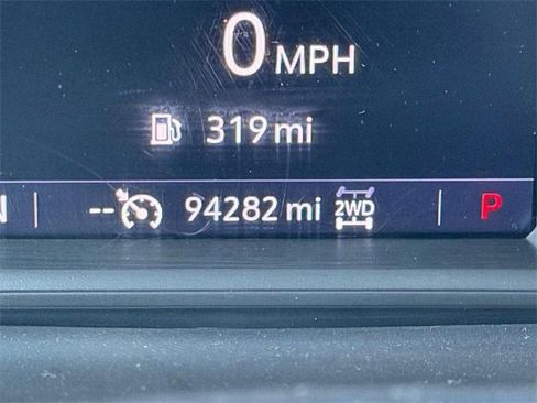 Used 2023 GMC Sierra 2500 SLE image 17