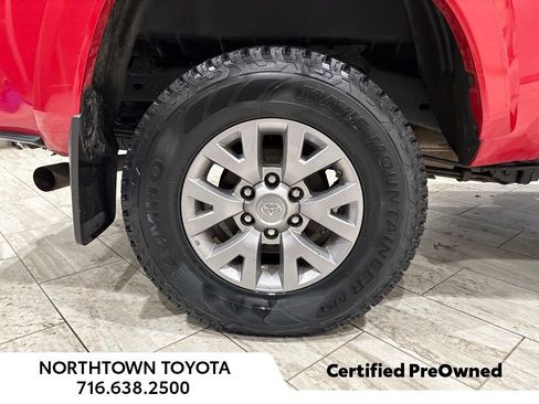 Used 2019 Toyota Tacoma SR5 image 9