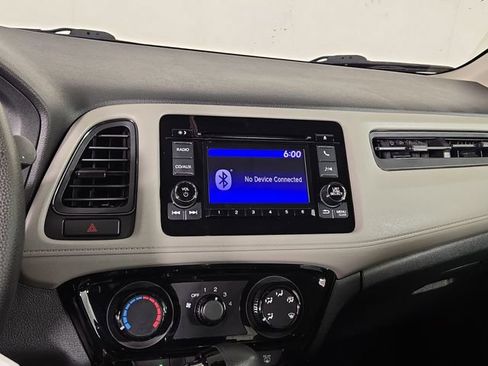 Used 2016 Honda HR-V LX image 17