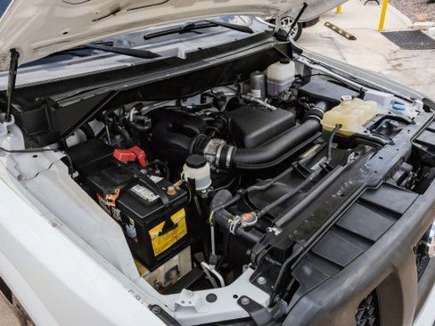 Used 2020 Nissan NV 3500 S image 44