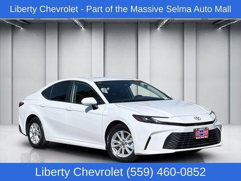 Used 2025 Toyota Camry LE AWD/4WD image 1