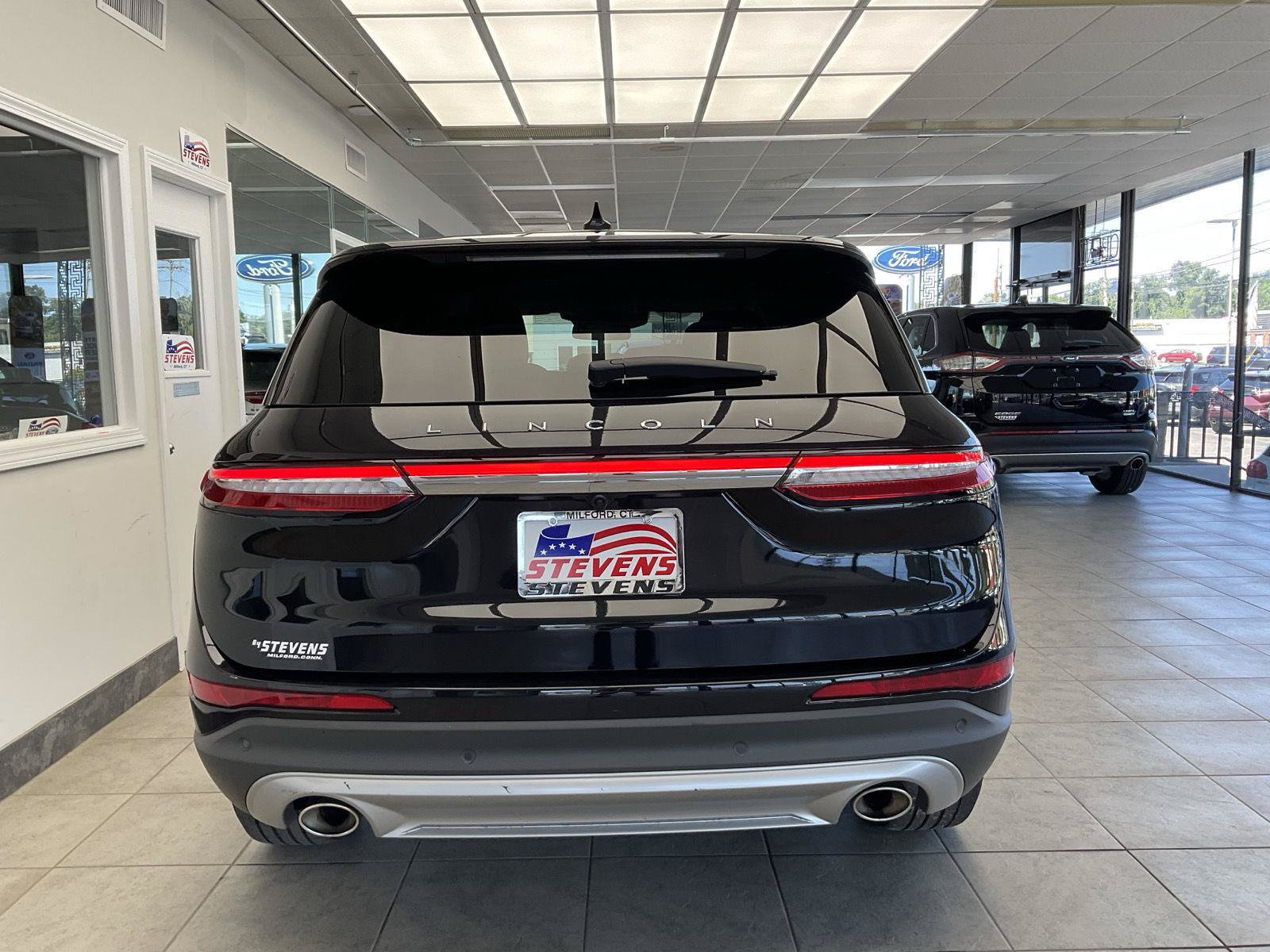 Certified 2023 Lincoln Corsair AWD image 6