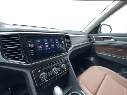 Used 2023 Volkswagen Atlas SE FWD image 44