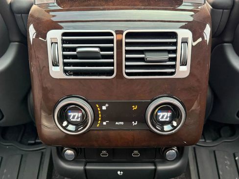 Used 2022 Land Rover Range Rover Westminster Edition image 28
