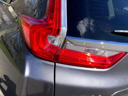 Used 2018 Honda CR-V Touring image 28