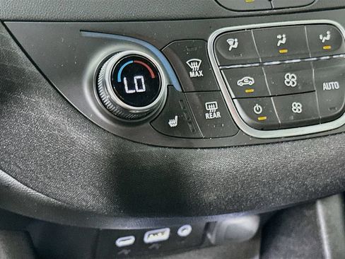 Used 2024 Chevrolet Malibu LT FWD image 28