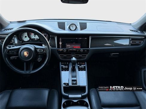 Used 2023 Porsche Macan GTS image 10