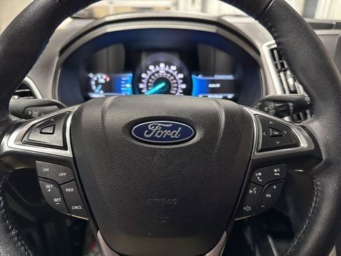 Used 2024 Ford Edge SEL image 13