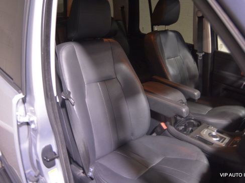 Used 2016 Land Rover LR4 4WD 4dr image 14
