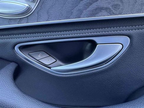 Used 2015 Mercedes-Benz C 300 Luxury w/ Premium 1 Package image 31