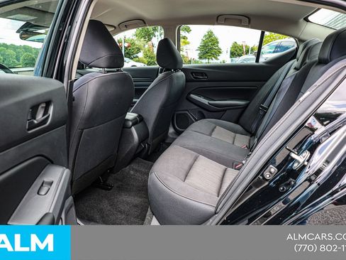 Used 2024 Nissan Altima 2.5 S FWD image 18