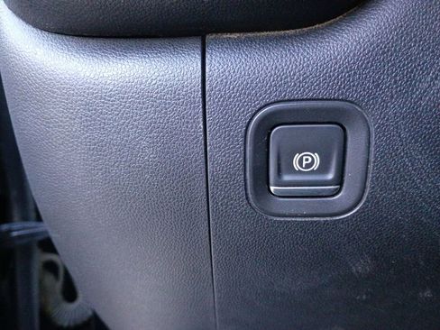 Used 2020 Chevrolet Silverado 1500 Custom Trail Boss w/ Custom Convenience Package image 16