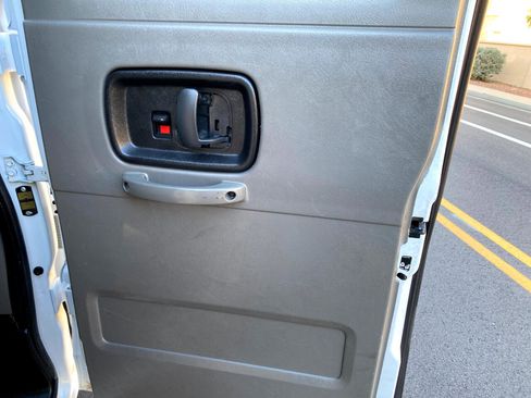 Used 2017 Chevrolet Express 2500 LS image 29