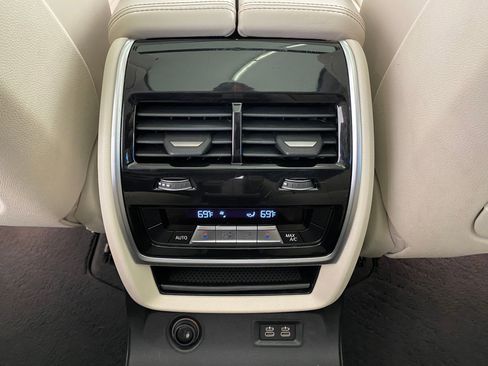 Used 2019 BMW X7 xDrive50i image 29