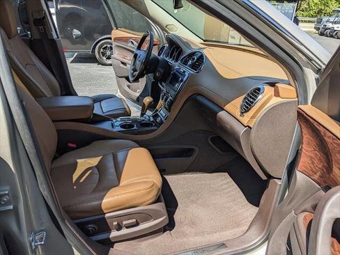 Used 2017 Buick Enclave Premium w/ Experience Buick Package image 19