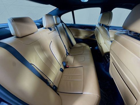 Used 2020 BMW 530e xDrive image 27