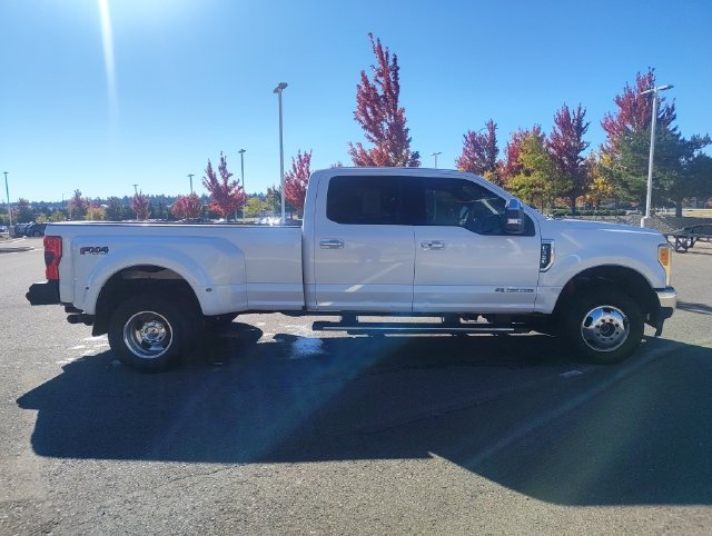 Used 2017 Ford F350 Lariat w/ Lariat Ultimate Package AWD/4WD image 2
