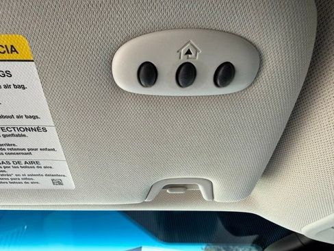 Used 2019 Ford Edge Titanium FWD image 34