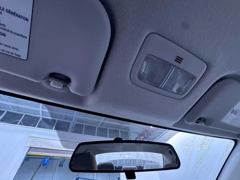 Used 2012 Toyota Corolla LE image 27