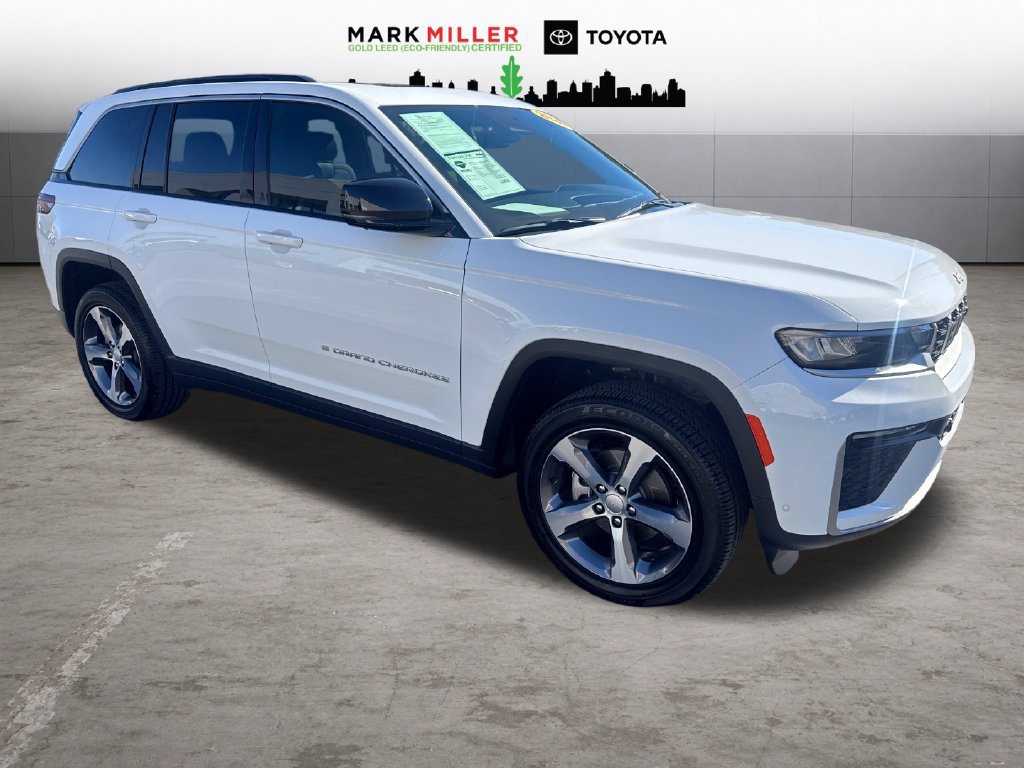 Used 2026 Jeep Grand Cherokee Limited w/ Luxury Tech Group II AWD/4WD image 8