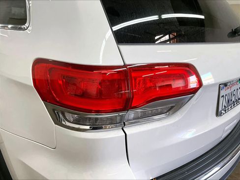 Used 2015 Jeep Grand Cherokee Limited AWD/4WD image 27