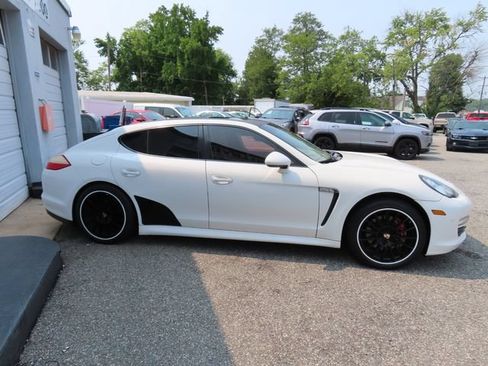 Used 2012 Porsche Panamera RWD image 5