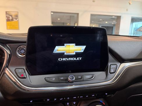Used 2025 Chevrolet Blazer LT FWD image 20