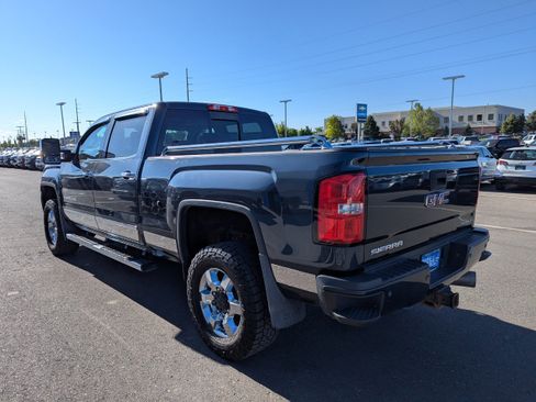 Used 2017 GMC Sierra 3500 Denali w/ Duramax Plus Package AWD/4WD image 33