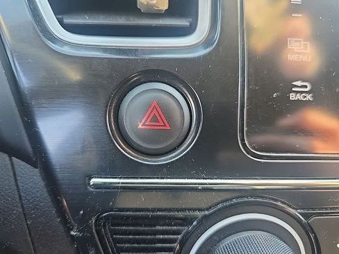 Used 2015 Honda Civic SE image 21