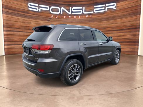 Used 2020 Jeep Grand Cherokee Limited AWD/4WD image 7