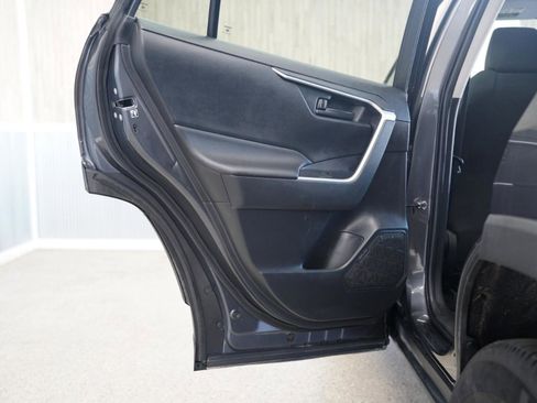 Used 2019 Toyota RAV4 LE w/ All Weather Liner Package AWD/4WD image 37