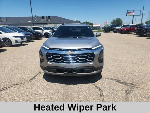 Used 2025 Chevrolet Equinox LT w/ Convenience Package II AWD/4WD image 16
