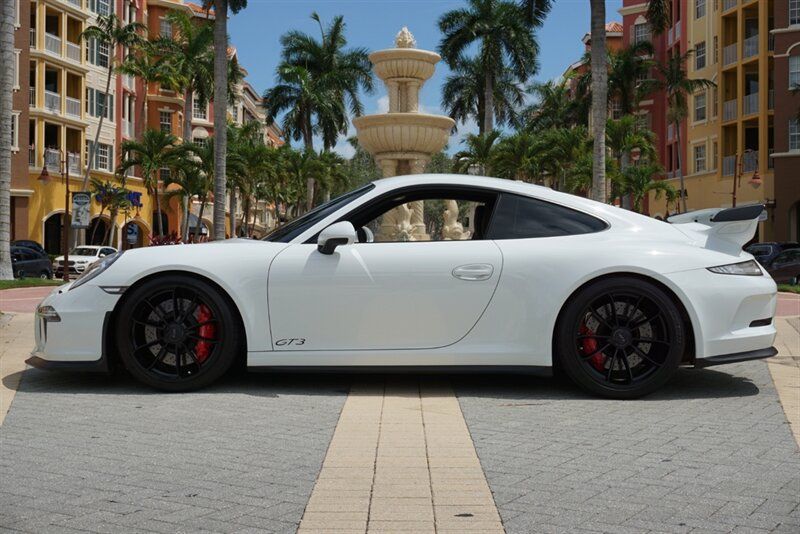 Used 2015 Porsche 911 GT3 RWD image 5