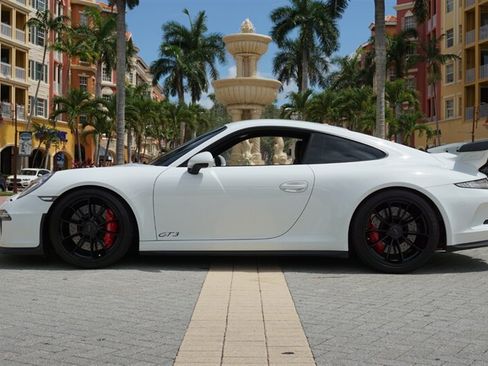 Used 2015 Porsche 911 GT3 RWD image 5