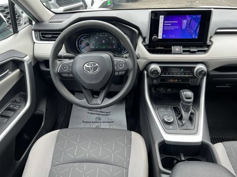 Certified 2024 Toyota RAV4 XLE w/ Convenience Package AWD/4WD image 35