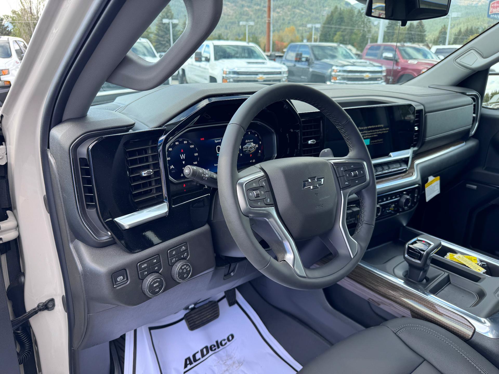 New 2026 Chevrolet Silverado 1500 RST w/ RST All Star Premium Package AWD/4WD image 9
