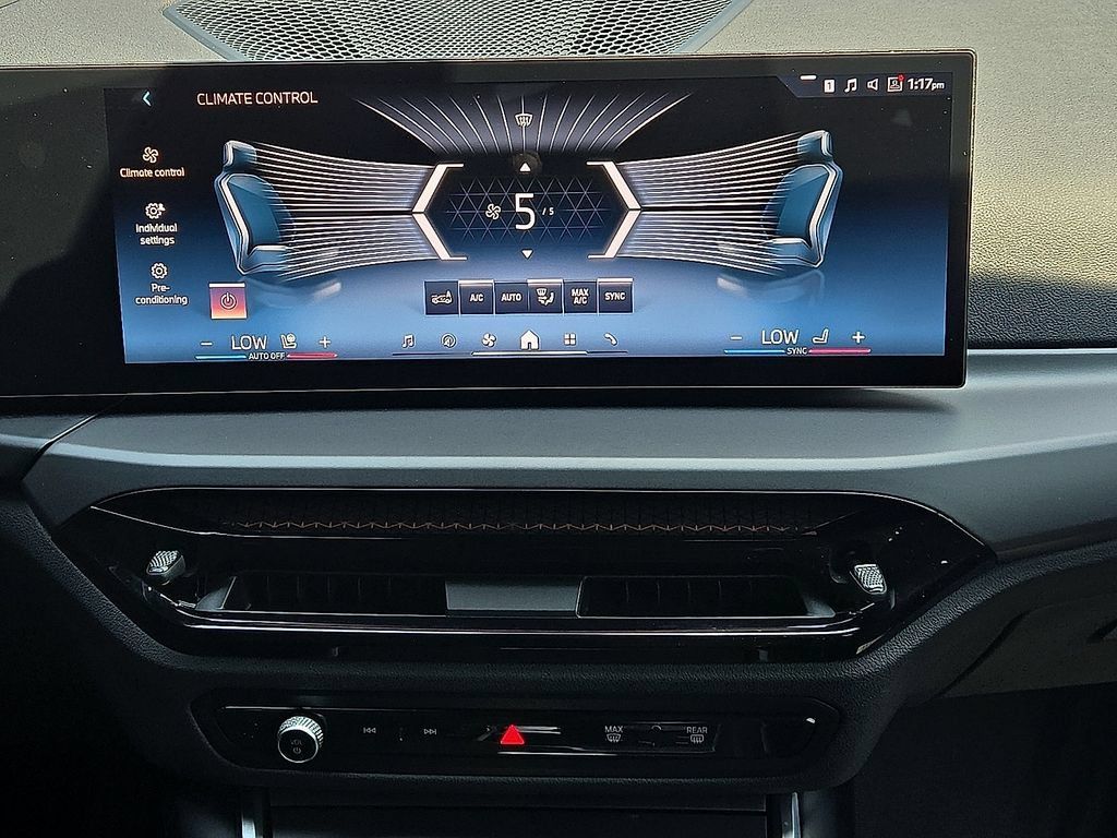 Used 2025 BMW 230i Coupe RWD image 11