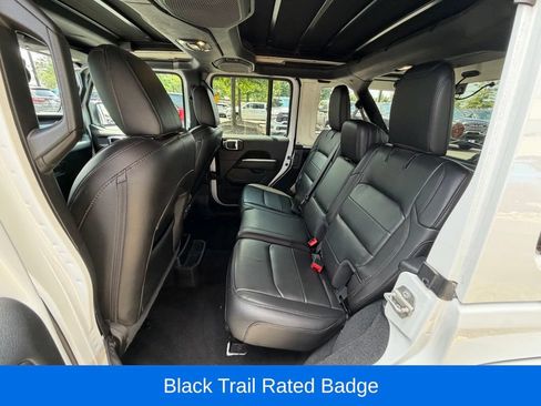 Used 2021 Jeep Wrangler Unlimited Sahara AWD/4WD image 18