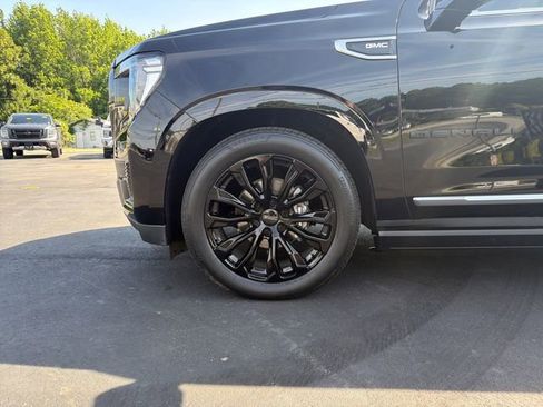 Used 2021 GMC Yukon Denali w/ Denali Premium Package AWD/4WD image 30