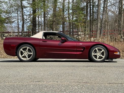 Used 2003 Chevrolet Corvette Convertible w/ Preferred Equipment Group1 image 10