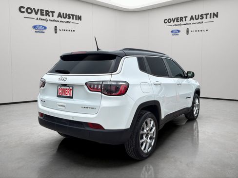 Used 2025 Jeep Compass Limited AWD/4WD image 4